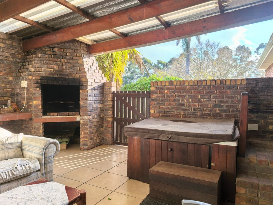 4 Bedroom Property for Sale in Heather Park Western Cape